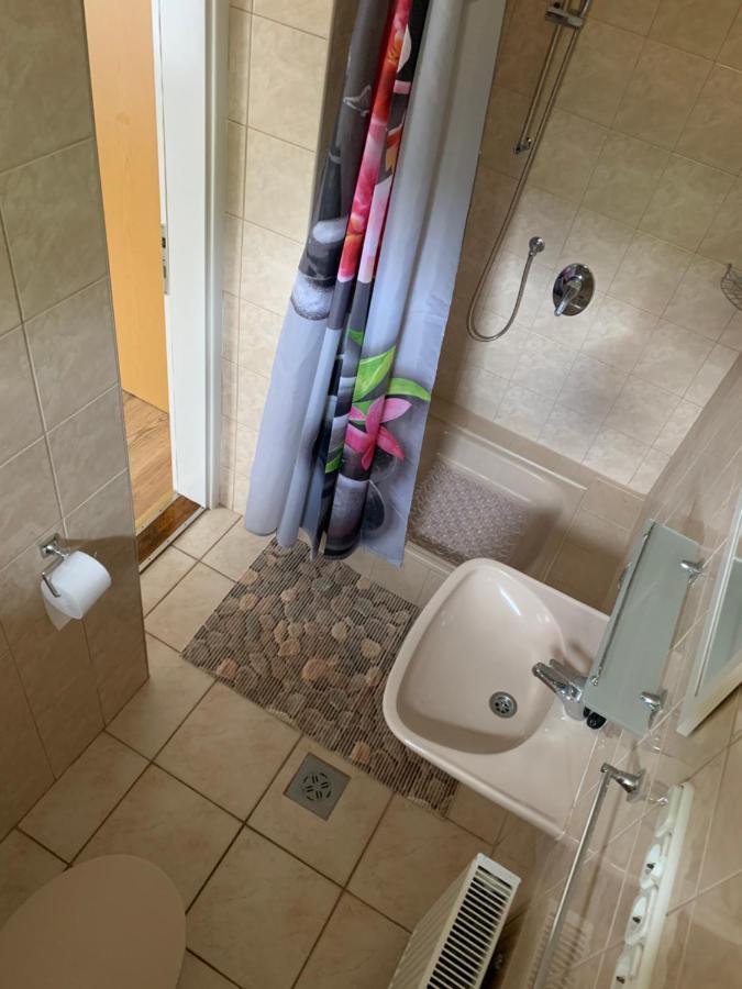Zsuzsa Apartman Hajduszoboszlo Luaran gambar