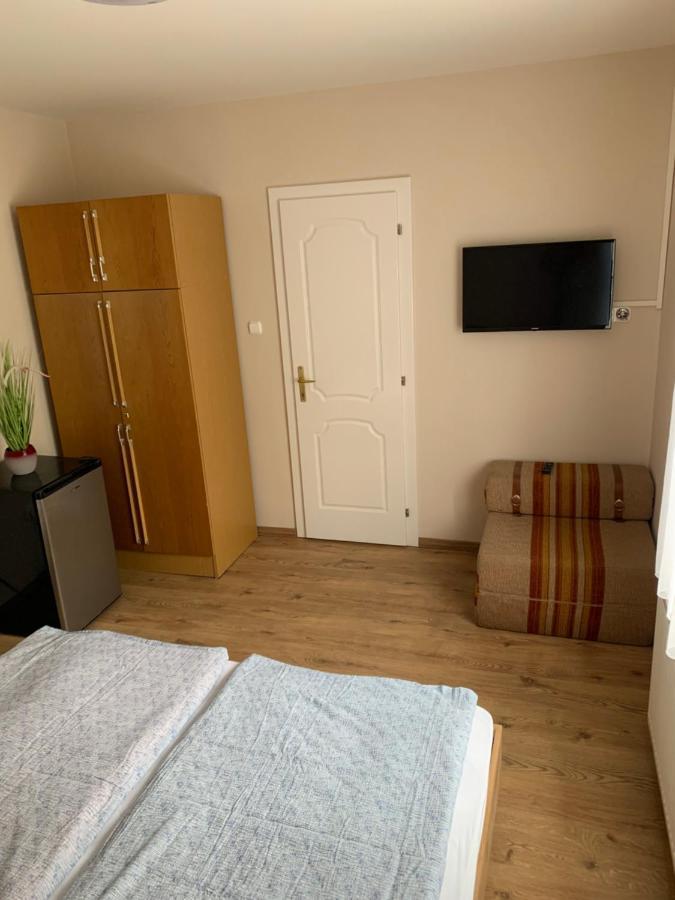 Zsuzsa Apartman Hajduszoboszlo Luaran gambar
