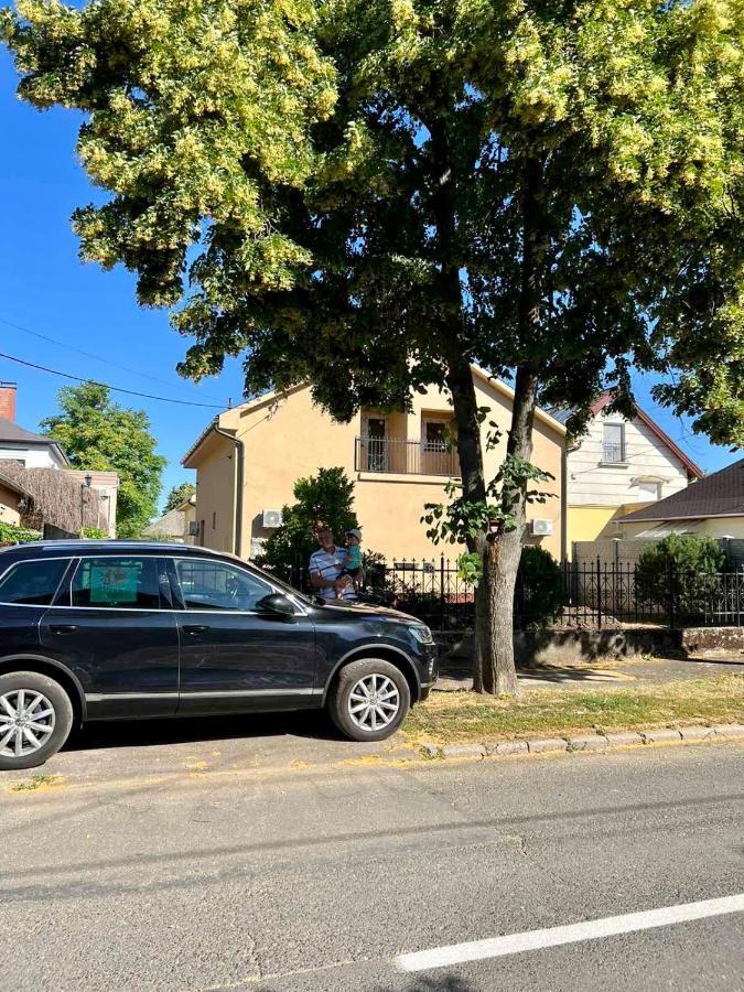 Zsuzsa Apartman Hajduszoboszlo Luaran gambar